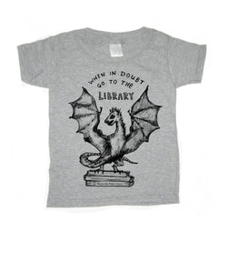 Book Dragon : kids T-shirts
